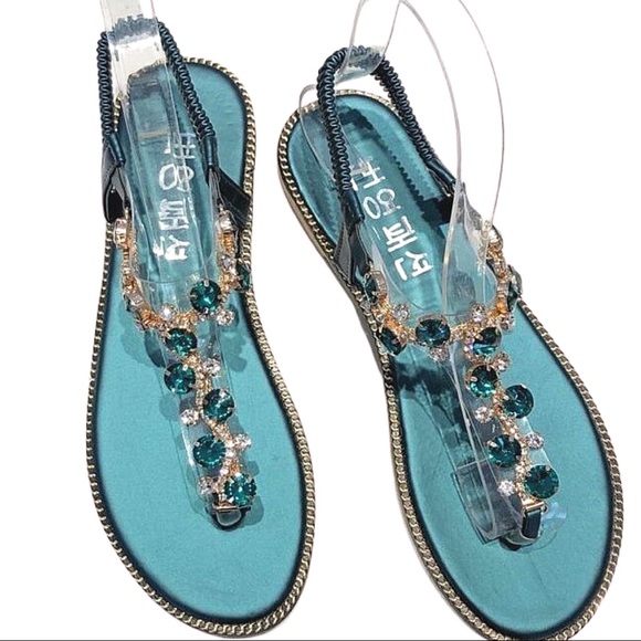 NWOT Emerald Crystal Embellished Thong Sandals - Picture 1 of 2